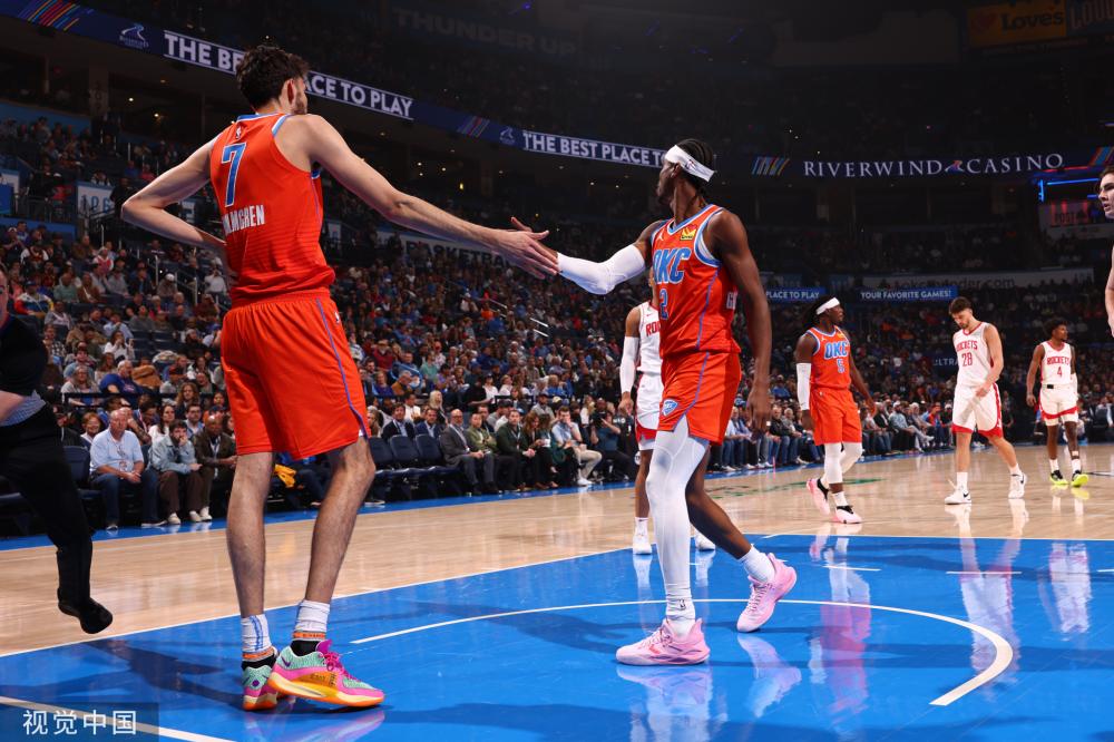 球队不仅在 球队不仅在