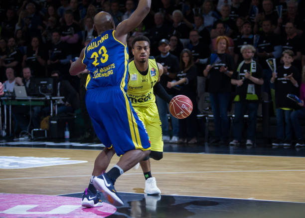 他的6次助 他的6次助